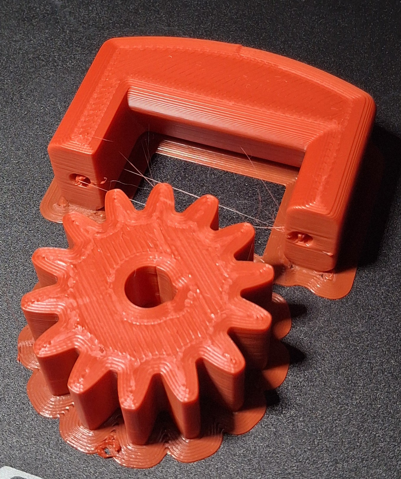 Egyedi fogaskerék robotkormányhoz